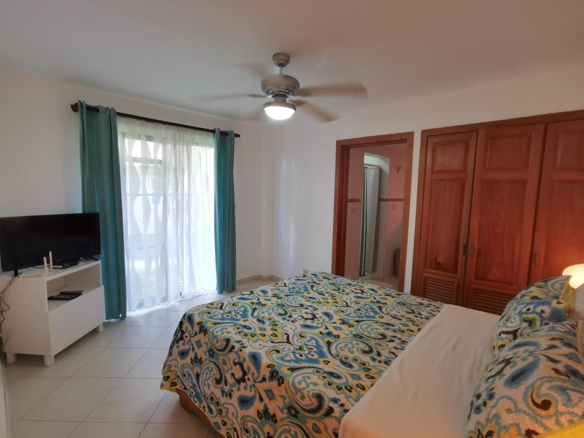 Tropical Villas At Los Corales Beach - Caribbean Rentals Fzco Punta Cana Oda fotoğraf
