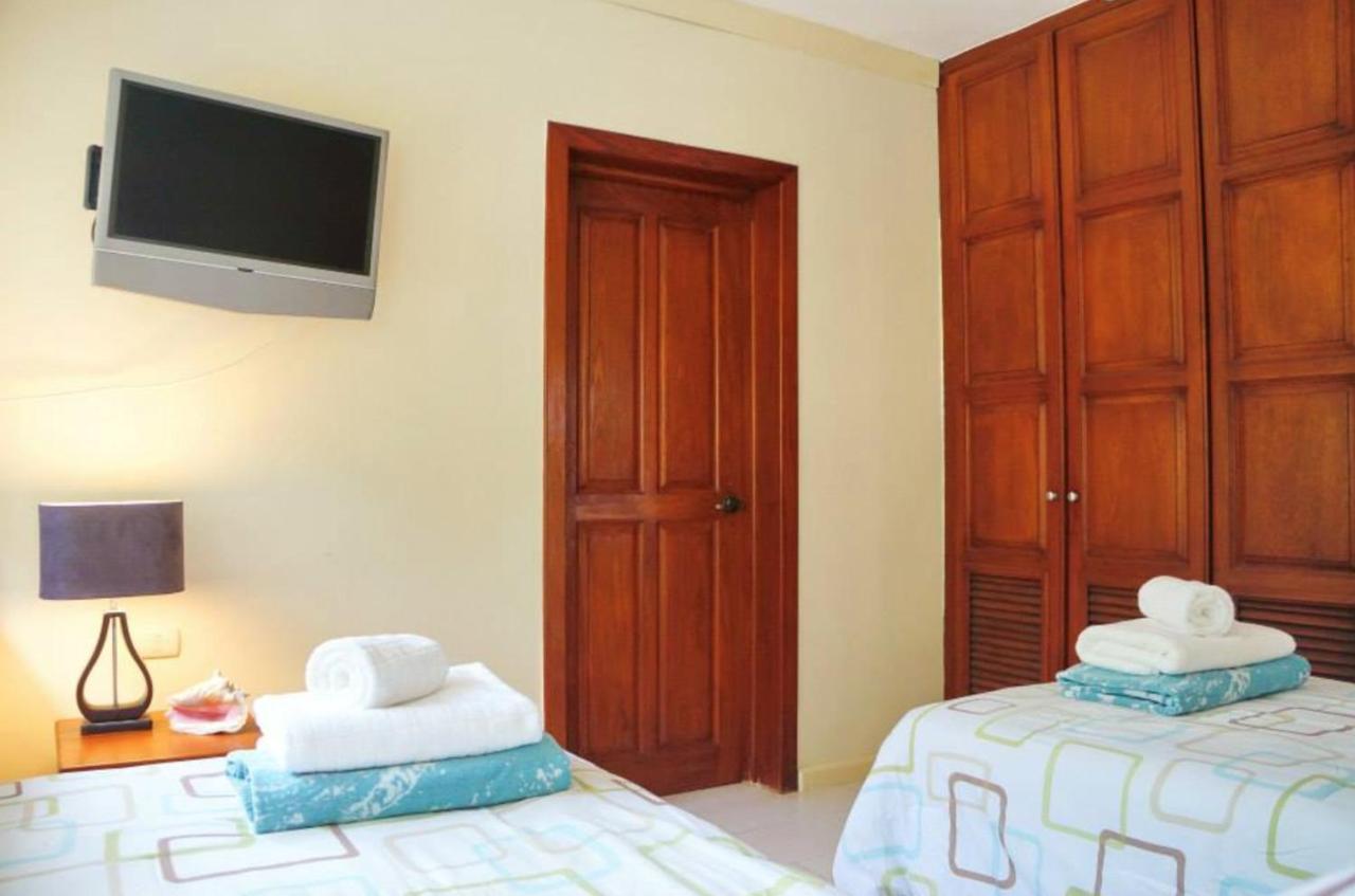 Tropical Villas At Los Corales Beach - Caribbean Rentals Fzco Punta Cana Oda fotoğraf